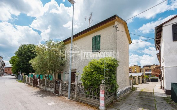 casa indipendente in vendita a Malalbergo