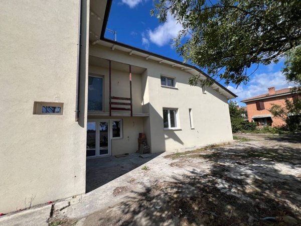casa indipendente in vendita a Malalbergo in zona Altedo