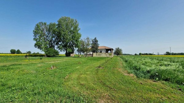 casa semindipendente in vendita a Malalbergo