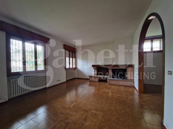 casa indipendente in vendita a Malalbergo in zona Altedo