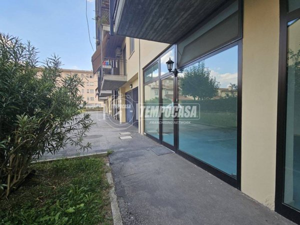 negozio in vendita a Malalbergo in zona Altedo