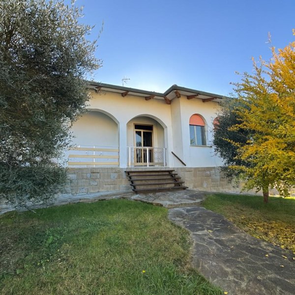 casa indipendente in vendita a Malalbergo in zona Altedo