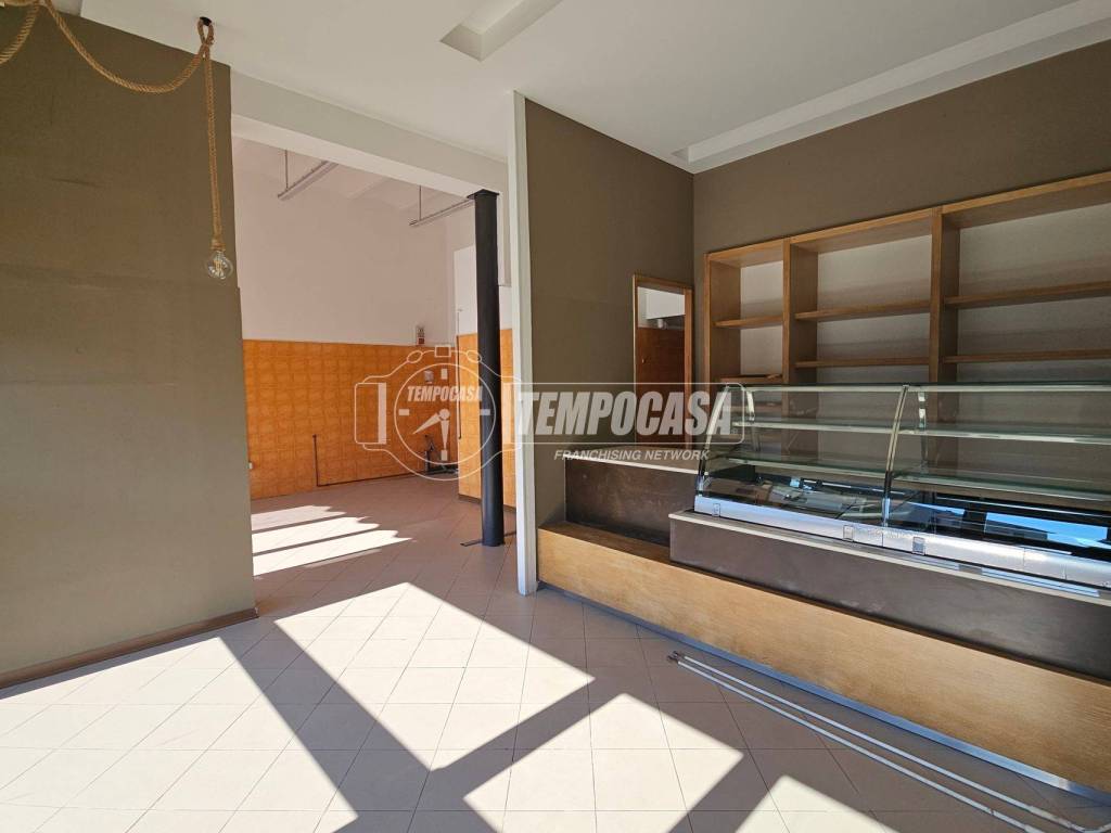 negozio in vendita a Malalbergo