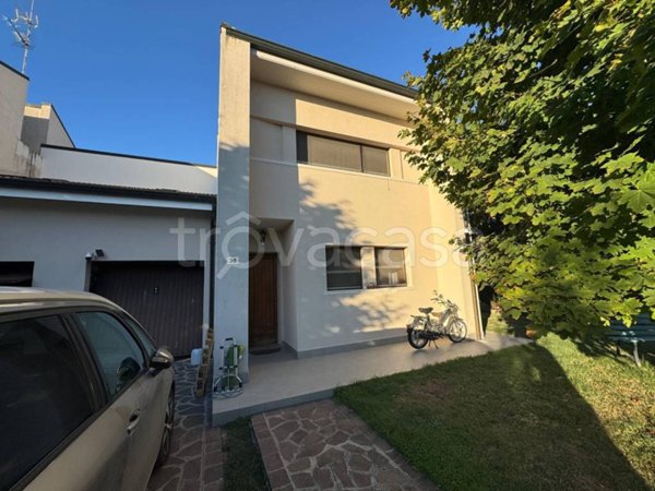 casa indipendente in vendita a Malalbergo in zona Altedo