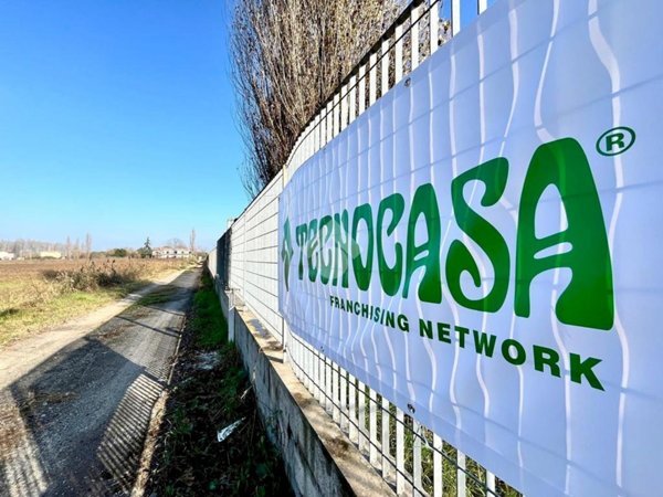 casa indipendente in vendita a Malalbergo in zona Altedo