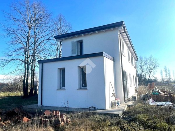 casa indipendente in vendita a Malalbergo in zona Altedo