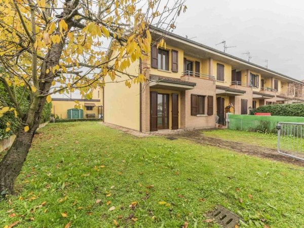 casa indipendente in vendita a Malalbergo in zona Casoni