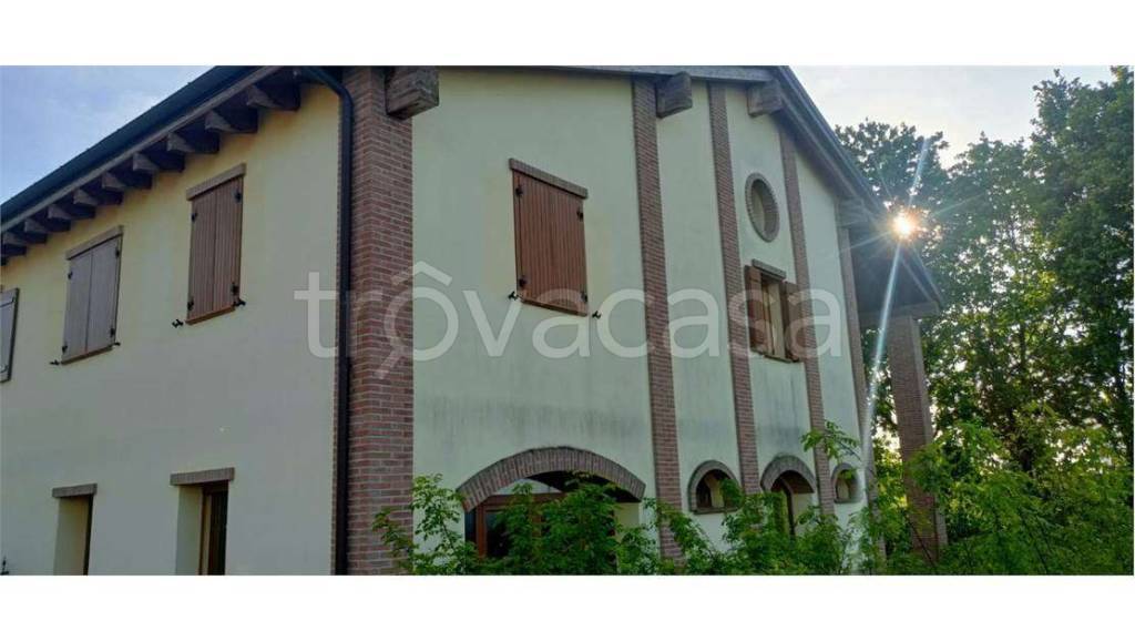 casa indipendente in vendita a Malalbergo in zona Altedo