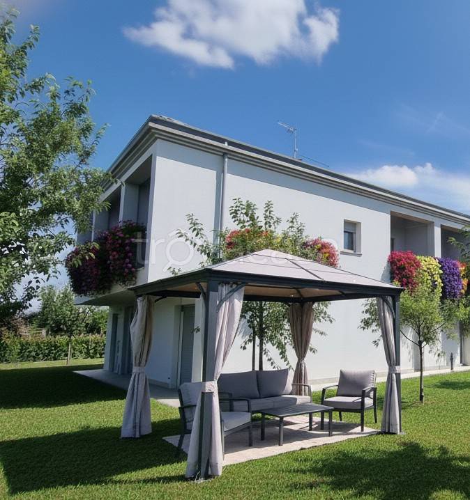 casa indipendente in vendita a Malalbergo in zona Pegola