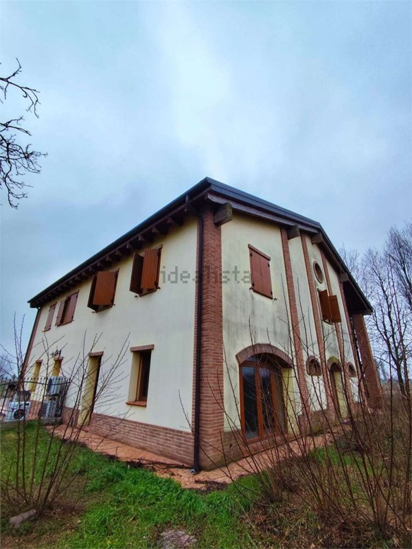 casa indipendente in vendita a Malalbergo in zona Altedo