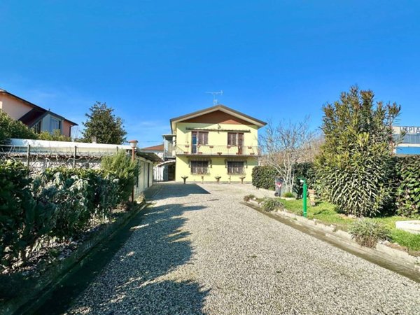 casa indipendente in vendita a Malalbergo in zona Altedo