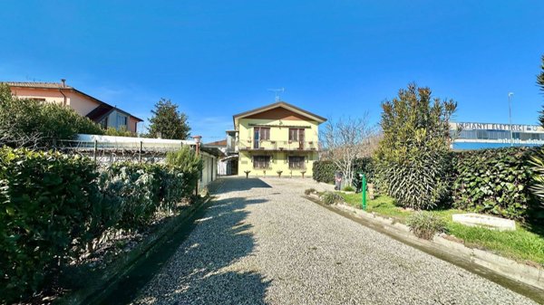 appartamento in vendita a Malalbergo in zona Altedo