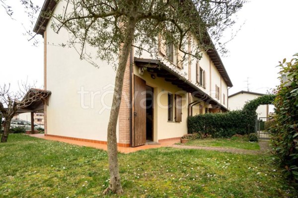 casa indipendente in vendita a Malalbergo in zona Altedo