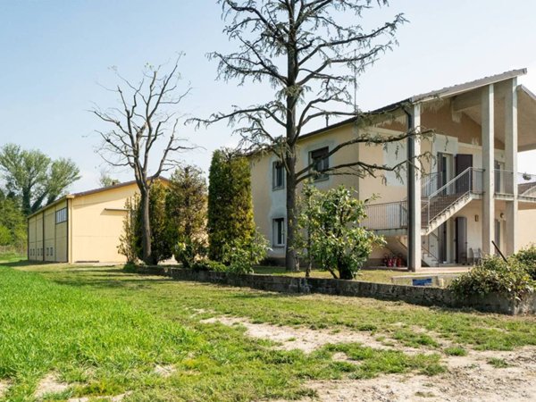 casale in vendita a Malalbergo in zona Altedo