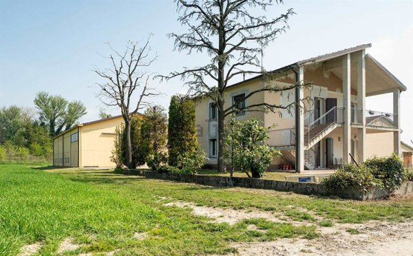 casale in vendita a Malalbergo in zona Altedo