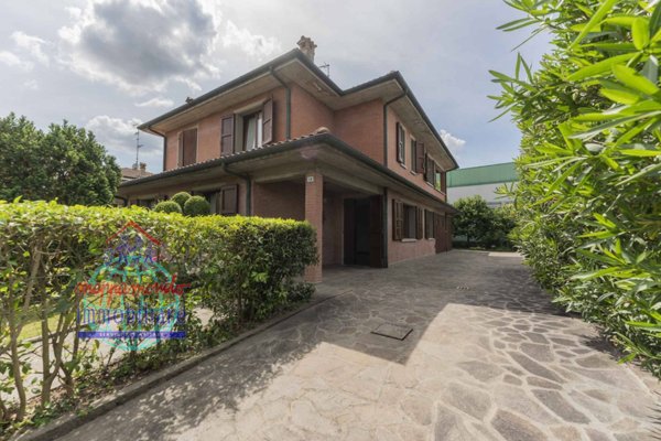 casa indipendente in vendita a Malalbergo in zona Altedo