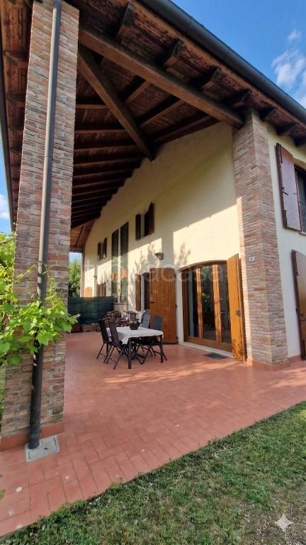 casa indipendente in vendita a Malalbergo in zona Altedo