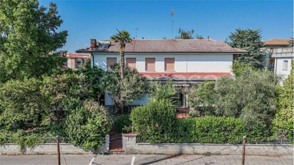 casa indipendente in vendita a Malalbergo in zona Altedo