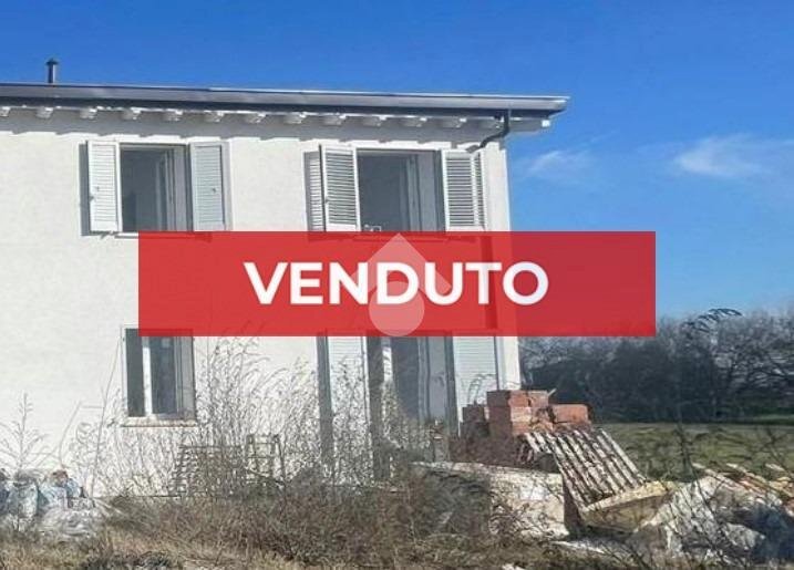 casa indipendente in vendita a Malalbergo in zona Altedo