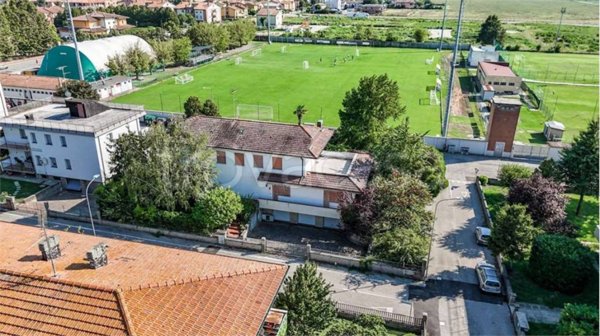 casa indipendente in vendita a Malalbergo in zona Altedo