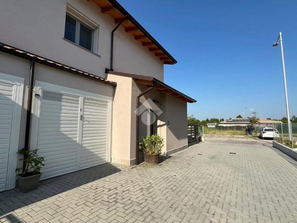 casa indipendente in vendita a Malalbergo in zona Pegola
