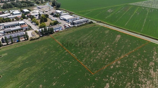 terreno in vendita a Malalbergo