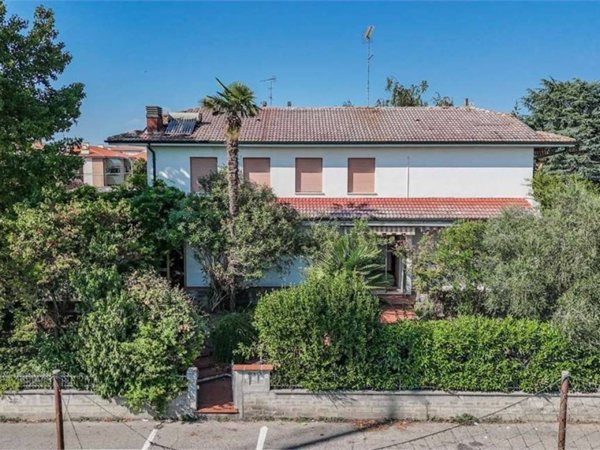 casa indipendente in vendita a Malalbergo in zona Altedo