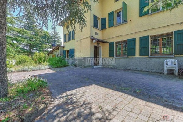 appartamento in vendita a Marzabotto in zona Medelana