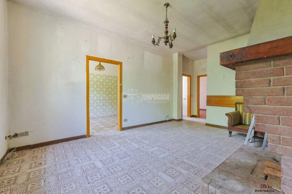 appartamento in vendita a Marzabotto in zona Medelana