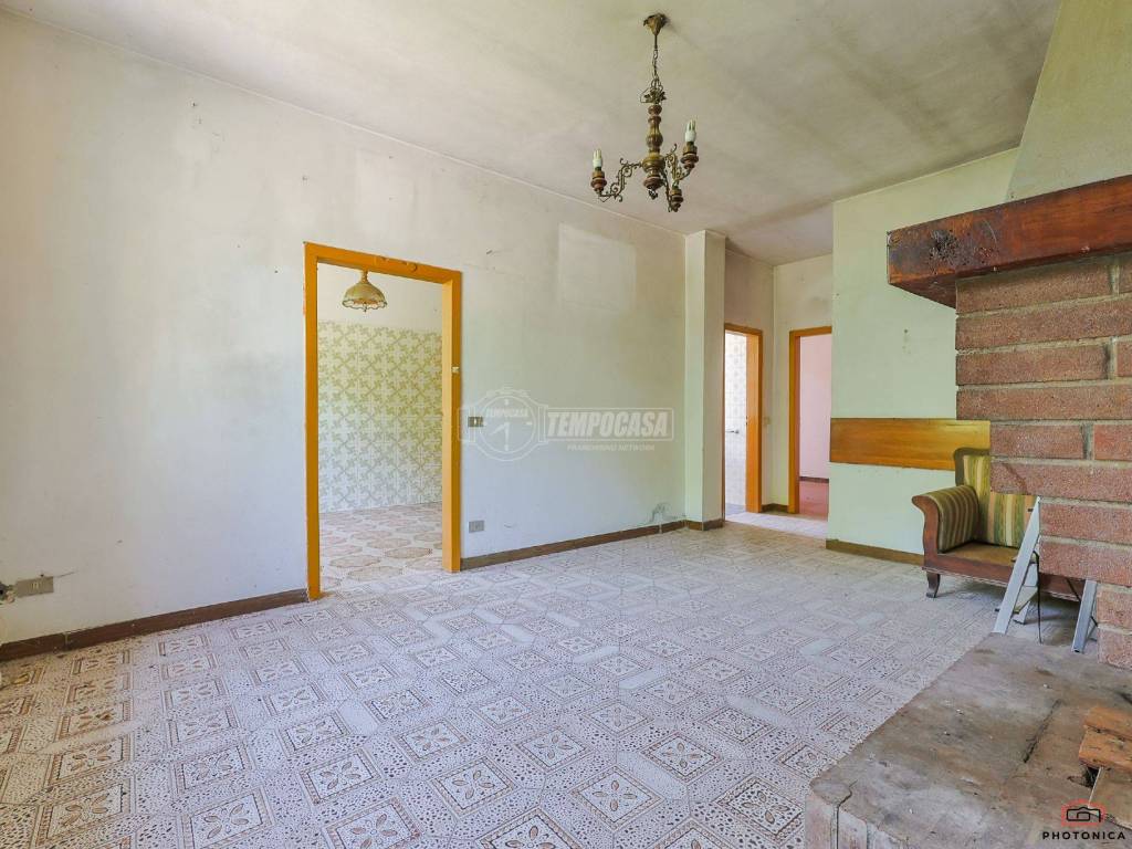 appartamento in vendita a Marzabotto in zona Medelana