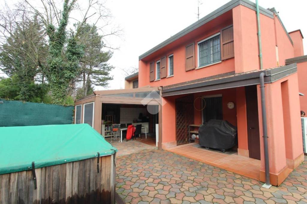 casa indipendente in vendita a Marzabotto in zona Sirano