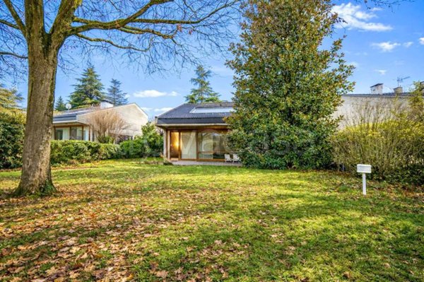 casa indipendente in vendita a Marzabotto in zona Sirano