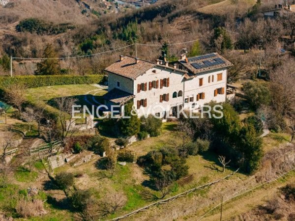 casa indipendente in vendita a Marzabotto in zona Luminasio