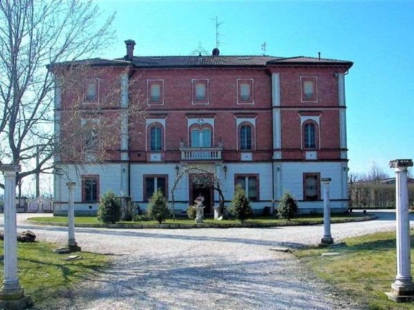 casa indipendente in vendita a Medicina