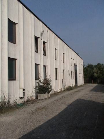 locale commerciale in vendita a Medicina