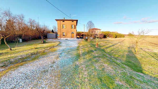 casa indipendente in vendita a Medicina