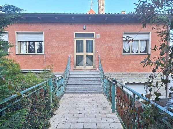 casa indipendente in vendita a Medicina
