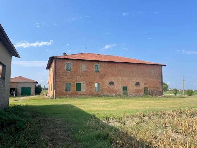 casa indipendente in vendita a Medicina