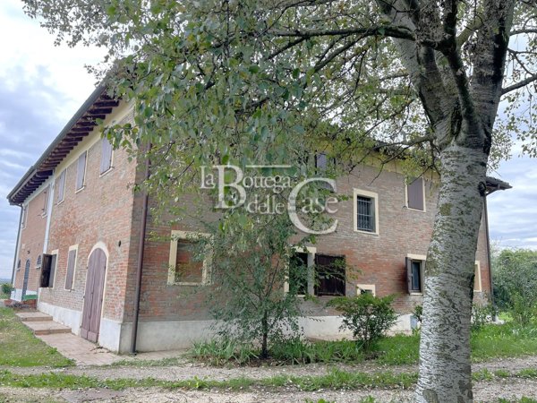 casa indipendente in vendita a Medicina