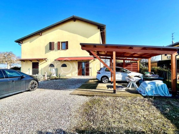 casa indipendente in vendita a Medicina