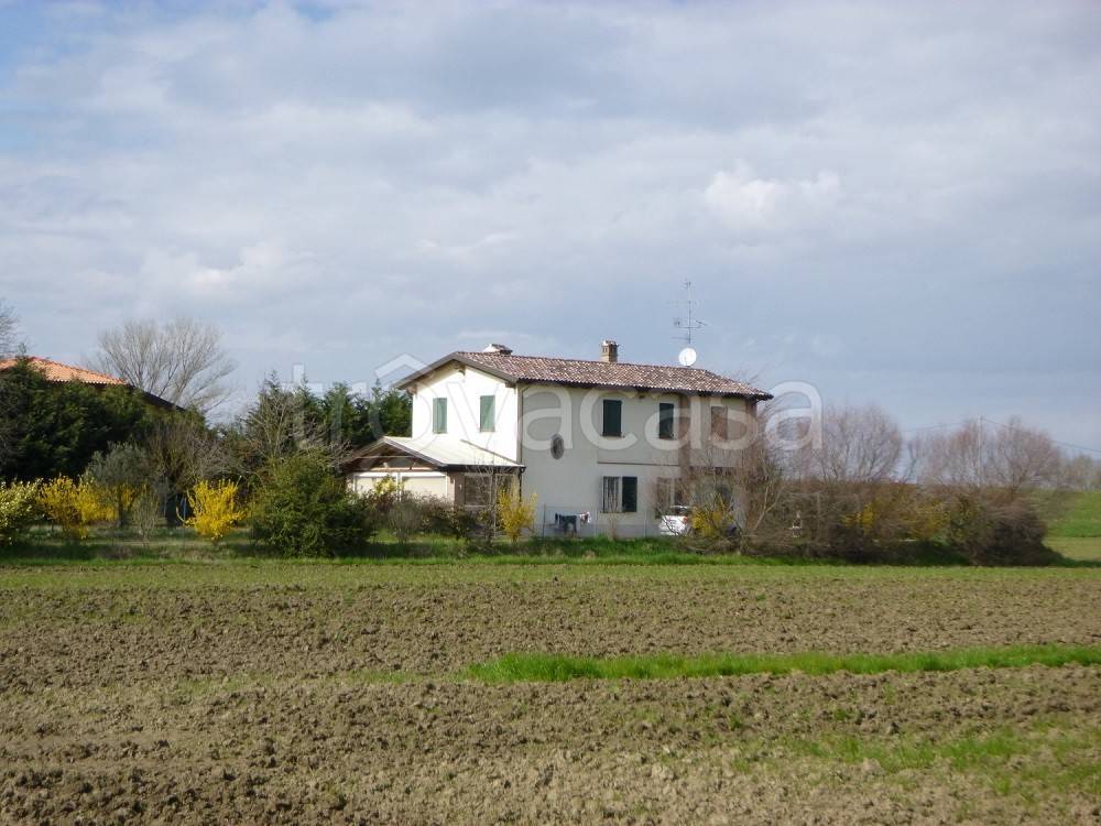 casa indipendente in vendita a Medicina