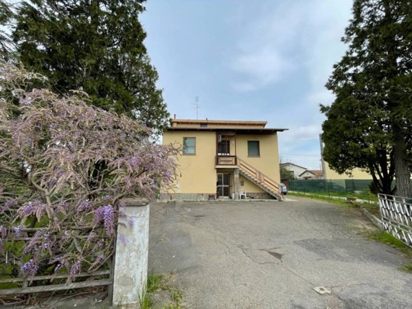casa indipendente in vendita a Medicina