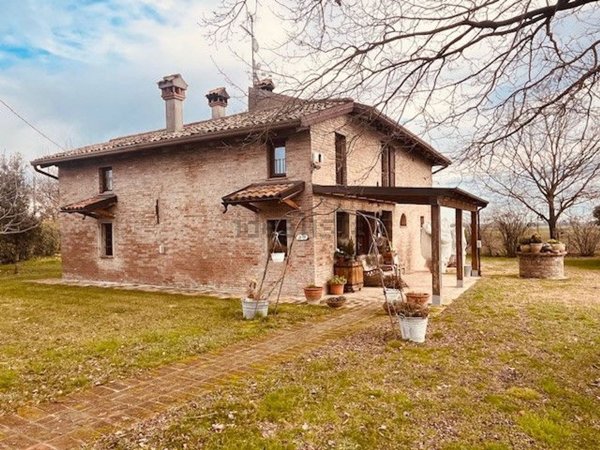 casa indipendente in vendita a Medicina