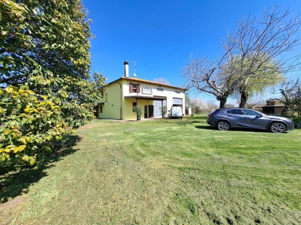 casa indipendente in vendita a Medicina