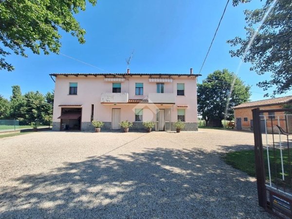 casa indipendente in vendita a Medicina