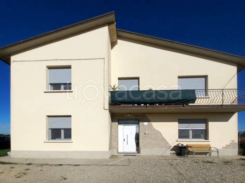 casa indipendente in vendita a Medicina