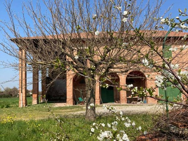 casa indipendente in vendita a Medicina