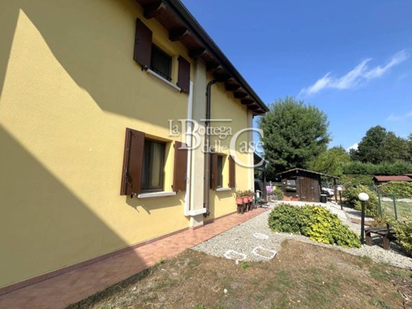 casa indipendente in vendita a Medicina