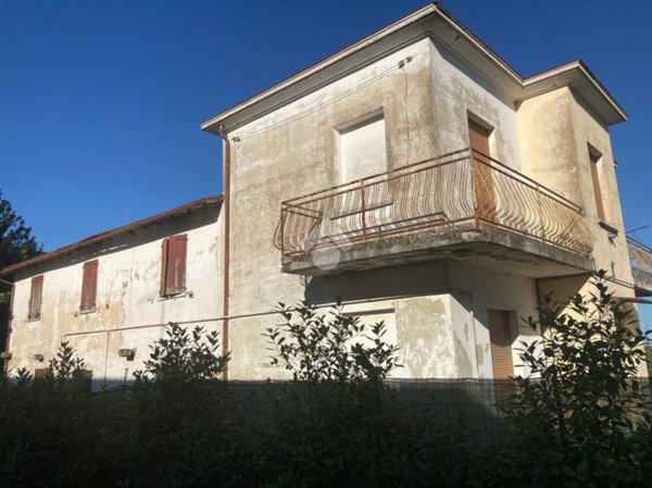 casa indipendente in vendita a Medicina