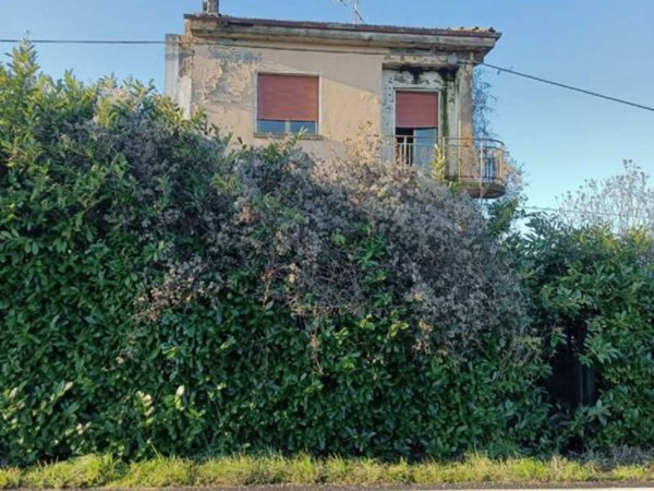 casa indipendente in vendita a Medicina